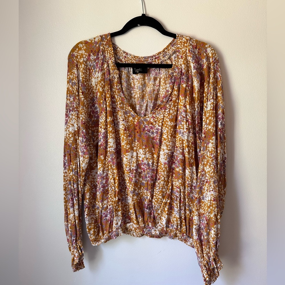 Floral top